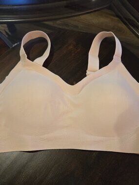 Seamless Wireless Nude Beige Comfort Bralette New in Package 38/xl 2 Bras